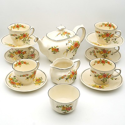 Royal Doulton Rosslyn Pattern Tea Service for Six with Creamer Jug and Sugar Bowl, D5399
