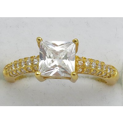 18ct Gold-Plated Sterling Silver Ring - Cz Simulated Diamonds