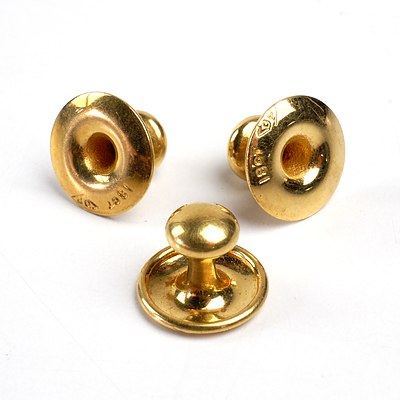 Three 18ct Yellow Gold Buttons, 2.3g