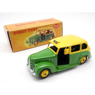Vintage Dinky Toys No 254 'Austin Taxi'