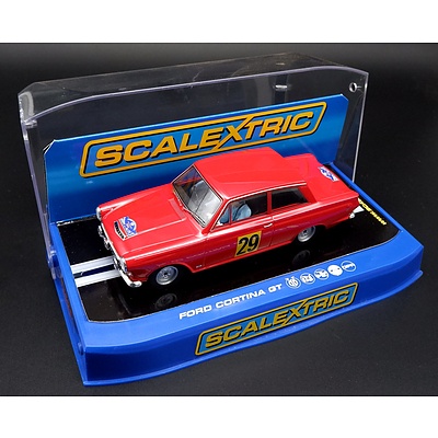 Scalextric, 1964 Ford Cortina GT Coupe Des Alpes, 1:32 Scale Model