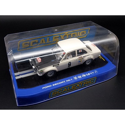 Scalextric, 1970 Ford Escort Mk1, Roger Clark No 9, Rally Monte Carlo, 1:32 Scale Model