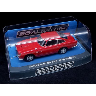 Scalextric, Aston Martin DB5, Red, 1:32 Scale Model