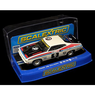 Scalextric, Ford XB Falcon, Allan Moffat No 9, 1:32 Scale Model