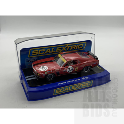 Scalextric, Ford Mustang Boss 302 Trans Am, 1:32 Scale Model
