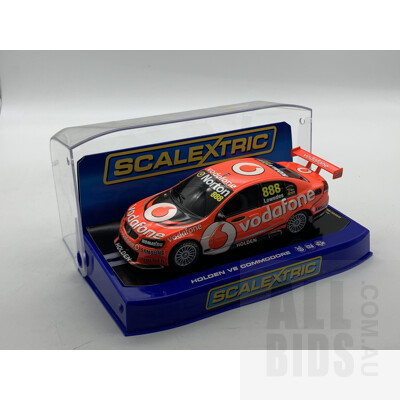 Scalextric, 2012 Holden VE Commodore Vodafone Craig Lowndes, 1:32 Scale Model