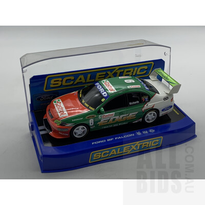 Scalextric, Ford BF Falcon Richards, 1:32 Scale Model 