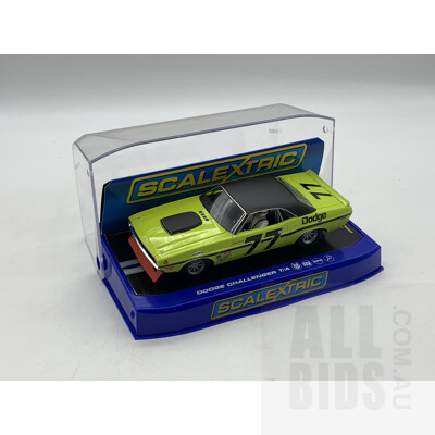 Scalextric, 1970 Dodge Challenger T/A Sam Posey, 1:32 Scale Model