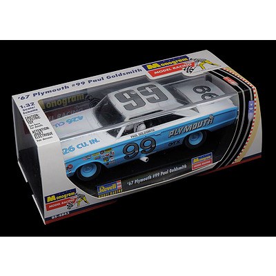 Revell, 1967 Plymouth GTX Goldsmith No 99, 1:32 Scale Model