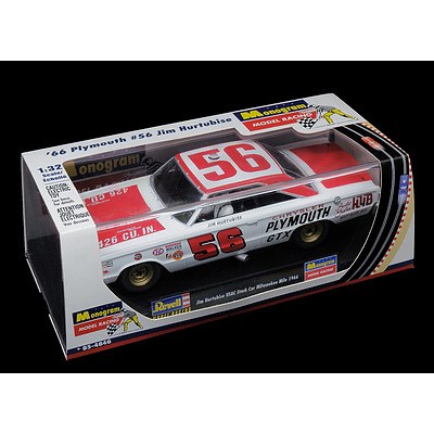 Revell, 1966 Plymouth GTX Hurtubise Stock Car, 1:32 Scale Model