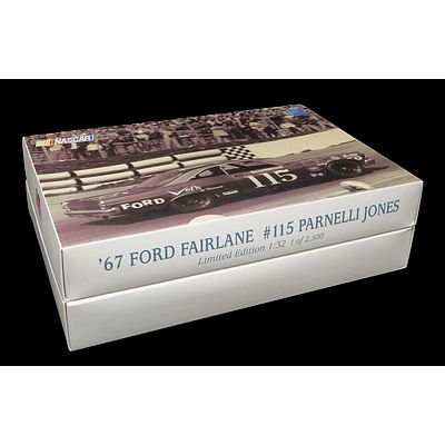Revell, 1967 Ford Fairlane Jones No 115, With Display Case, Limited to 2500, 1:32 Scale Model