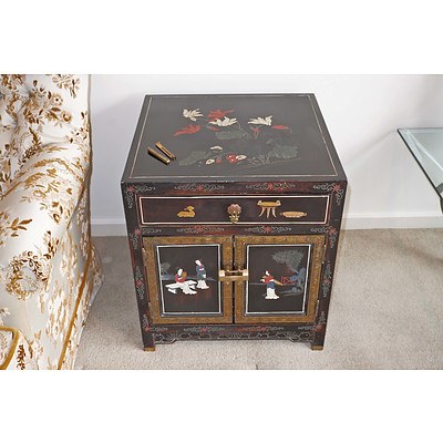 Chinese Coromandel Lacquer Side Cabinet, 20th Century