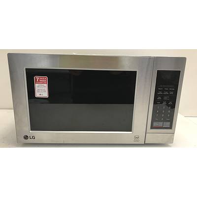 LG Easy-Clean Microwave