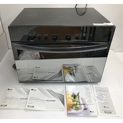 LG SolarDom Lightwave Oven