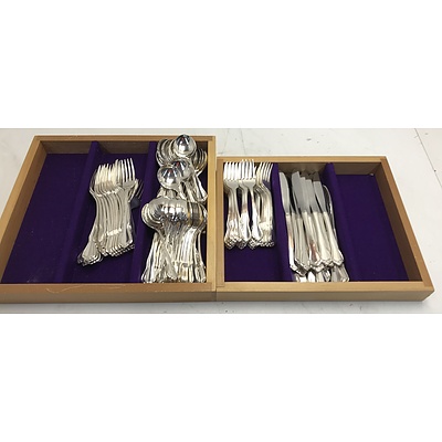 Oneida Cutlery Set -150 Pieces