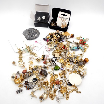 Large Group of Assorted Costume Jewellery Earrings