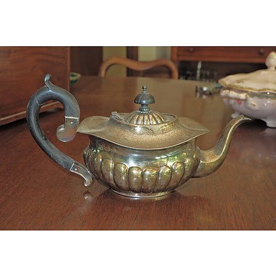 Sterling Silver Bachelors Teapot, Birmingham 1904, 341g