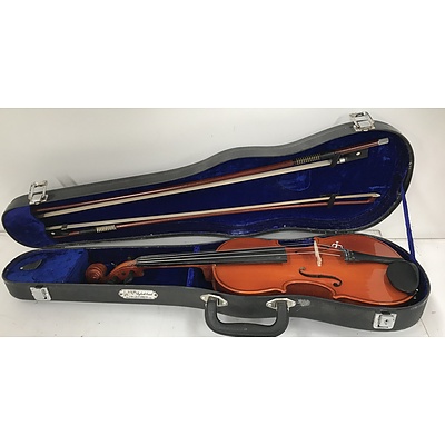 Skylark Brand Violin In Case