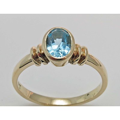 9ct Gold Sky-Blue Topaz Ring