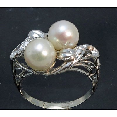 9ct White Gold Akoya Pearl Ring