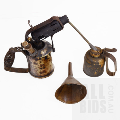 Vintage Radius No 5 Brass Blowtorch, Oiler and Copper Funnel (3)