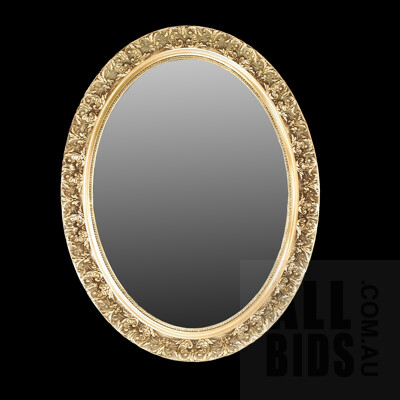 Vintage Oval Wall Mirror in Giltwood and Gesso Frame