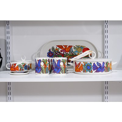 Villeroy and Boch 'Acapulco' Four Mugs, Lidded Casserole, and Creamer & Sugar Bowl on Tray