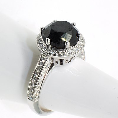 18ct White Gold Ring with Round Brilliant Cut Black Diamond