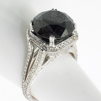 18ct White Gold Ring with a Round Brilliant Cut Black Diamond Surrounded by RBC Diamonds