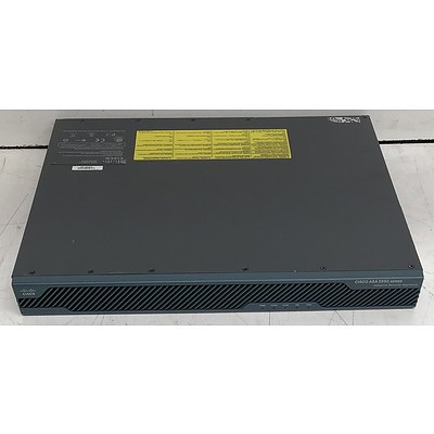 Cisco (ASA5550 V08) ASA 5550 Series Adaptive Security Appliance
