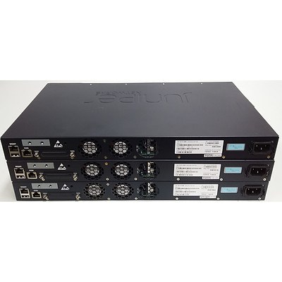 Juniper Networks (EX2200-24P-4G) EX2200 24 Port Managed Gigabit Ethernet PoE Switch - Lot of Three