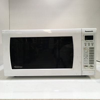 Panasonic NN-ST786W Microwave Oven