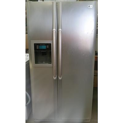 LG 594 Litre Side By Side Stainless Steel Refrigerator/Freezer With Ice Maker