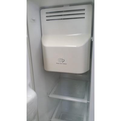 LG 594 Litre Side By Side Stainless Steel Refrigerator/Freezer With Ice Maker