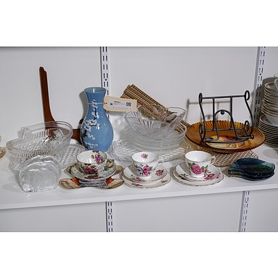 Large Group of Assorted Homewares