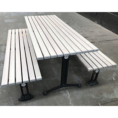 Street Furniture Outdoor Table With Bench Seats