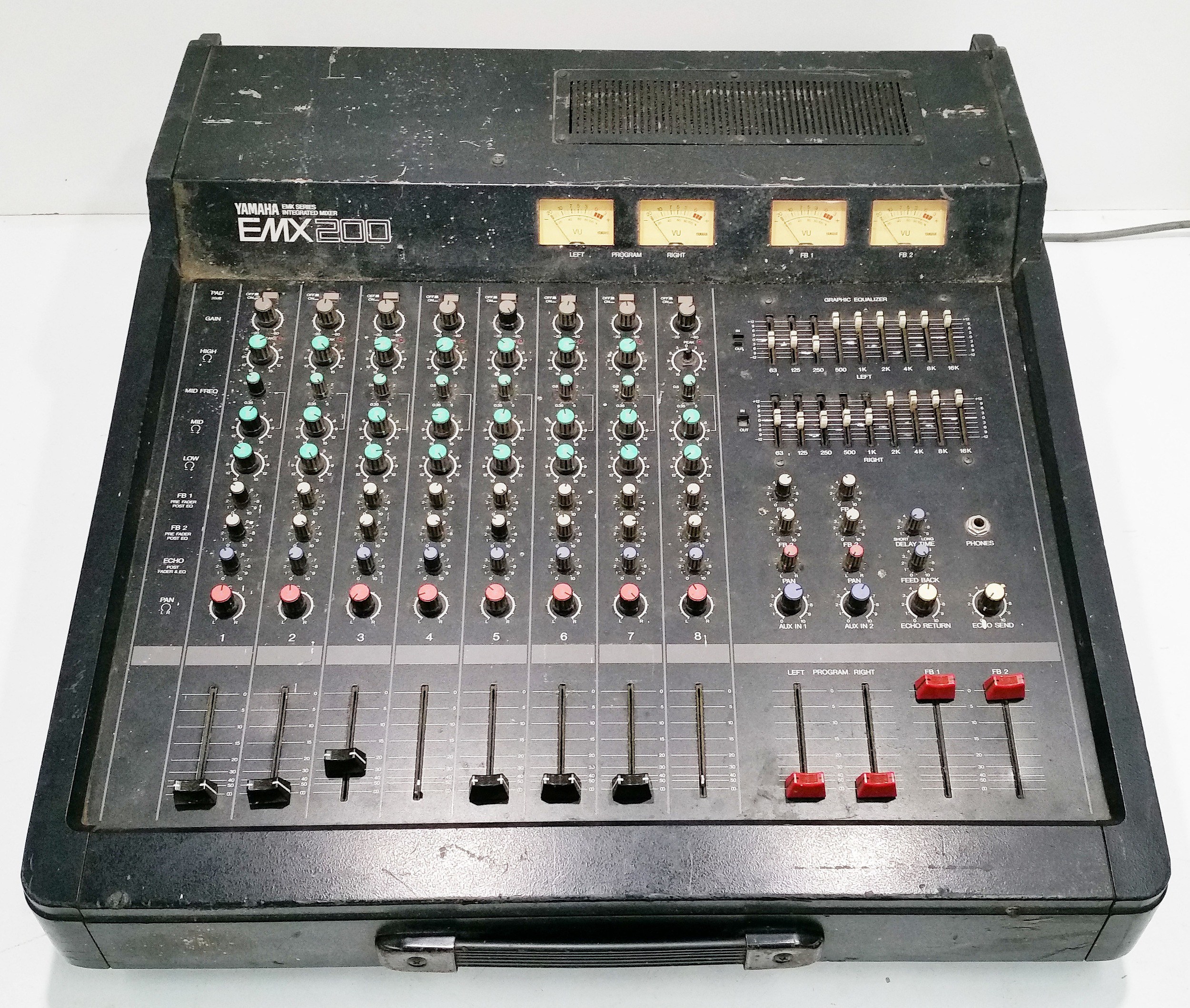 Yamaha EMX200 Integrated 8 Channel Powered Mixer