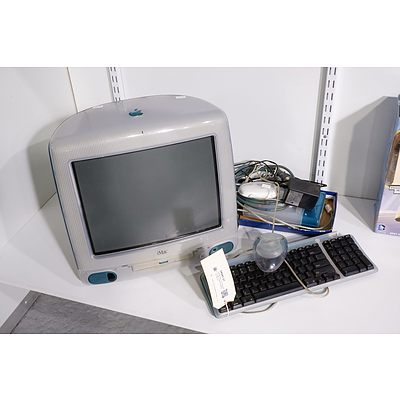 Vintage IMac G3 in Bondi Blue with Original keyboard and Mouse