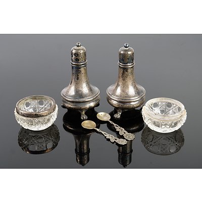 Pair of T H Hazelwood Sterling Silver Salt Shakers Hallmarked Birmingham and Two Salt Salt cauldrons (One with Silver Trim)