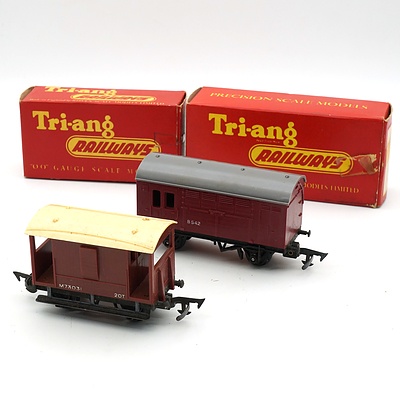 Two Vintage Boxed Triang Railways OO Gauge Scale Models, R16 Brake Van and R123 Horse Box