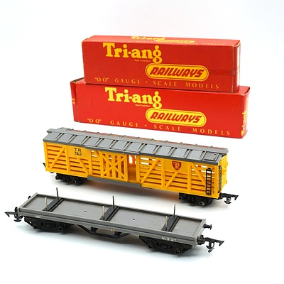Two Vintage Boxed Triang Railways OO Gauge Scale Models, R126 Stock Car and R110 Bogie Bolster Wagon