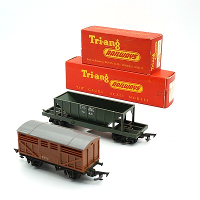 Two Vintage Boxed Triang Railways OO Gauge Scale Models, R111 Hopper Wagon and 122 Cattle Wagon