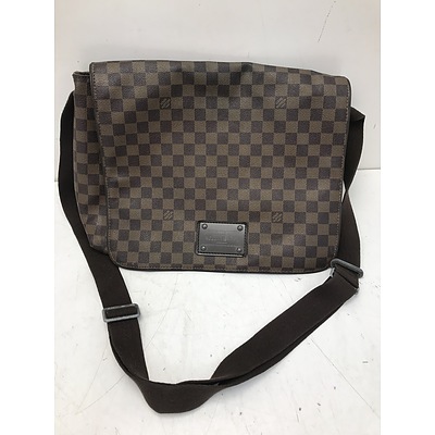 Computer/Shoulder Bag Marked Louis Vuitton