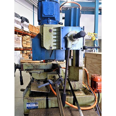 IBP Pedrazzoli Super Brown 275 DV Cold Cut Off Saw & Cabinet