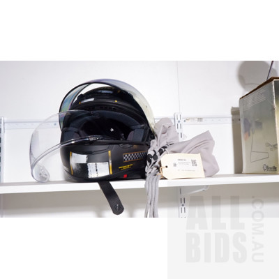 Shoei NXR Motorcycle Helmet Two Visors Size Small