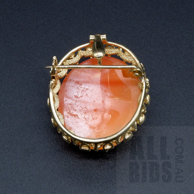 9ct Yellow Gold Shell Cameo Pendant/ Brooch , 6.75g