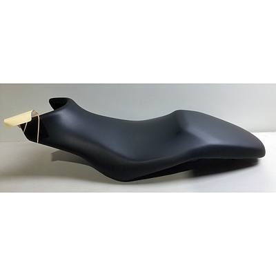 New Original BMW Motorcycle Seat to Suit G319 or G310R 2017/18 Models