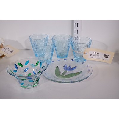 Zecchin Venetian Glass Bowl, Four Blue Iittala Tumblers and a Kosta Boda Glass Tulip Plate by Ulrica Hydman-Vallien
