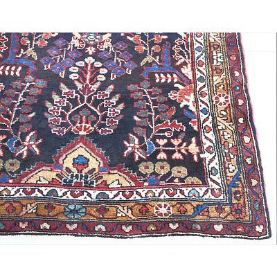 Persian Hoissinabad Hand Knotted Wool Pile Runner Rug