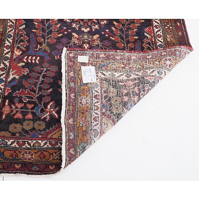 Persian Hoissinabad Hand Knotted Wool Pile Runner Rug
